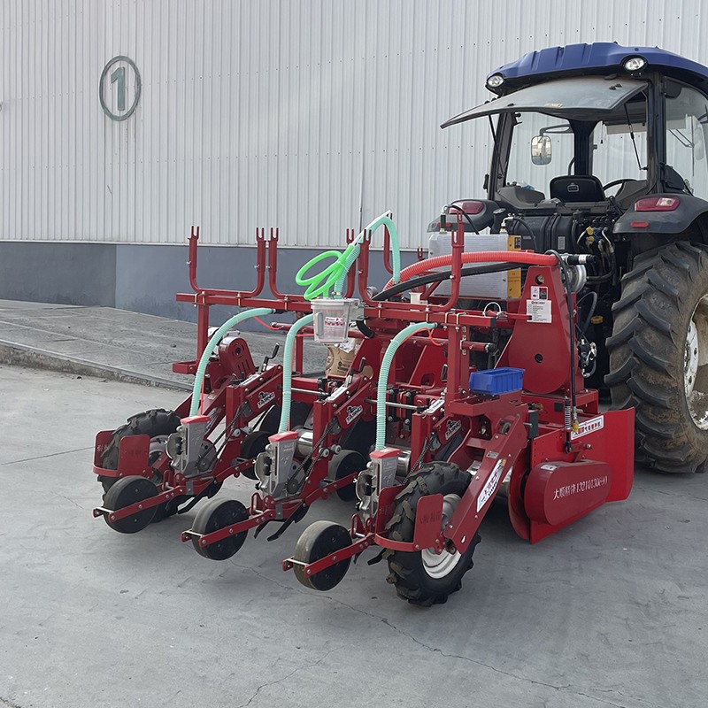 3row pneumatic vegetable seeder1