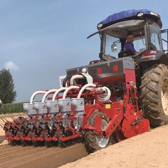 5 row pneumatic carrot seeder2